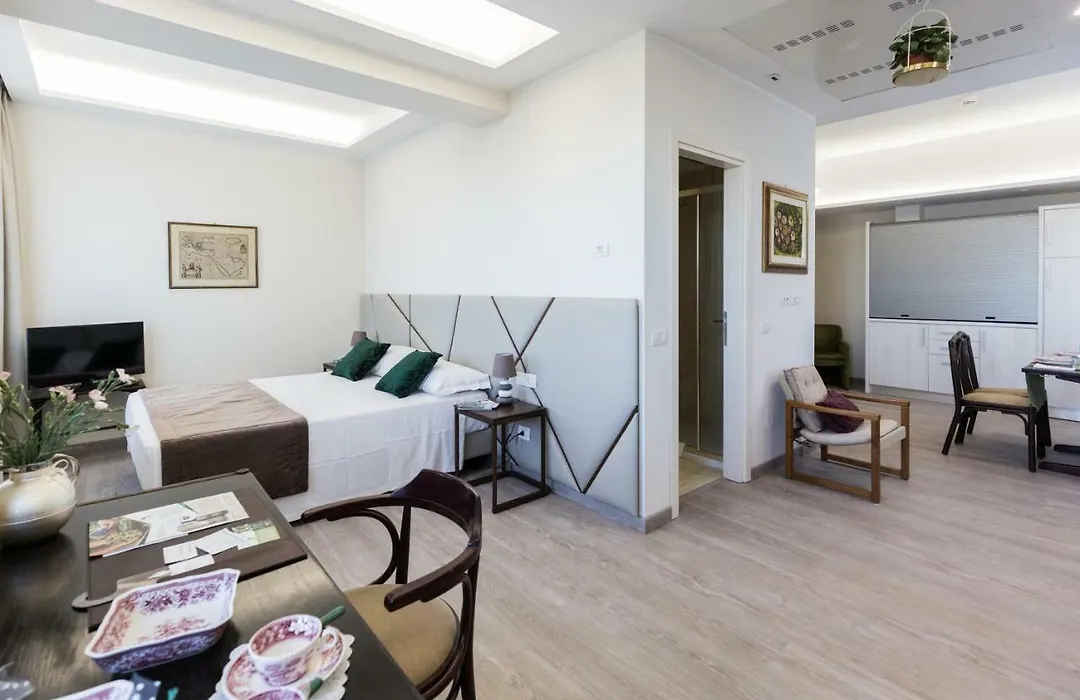Villa Cavalletti Appartamenti-1